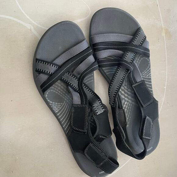 Clarks Cloudsteppers Size 8.5 Gray Black Sandals Mira Ivy Slingback Casual - Picture 1 of 5